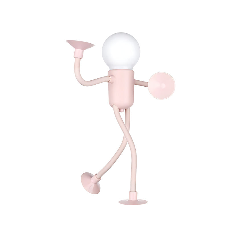 Bordlampa med rolig figurdesign som sprider ett behagligt sken i rummet
