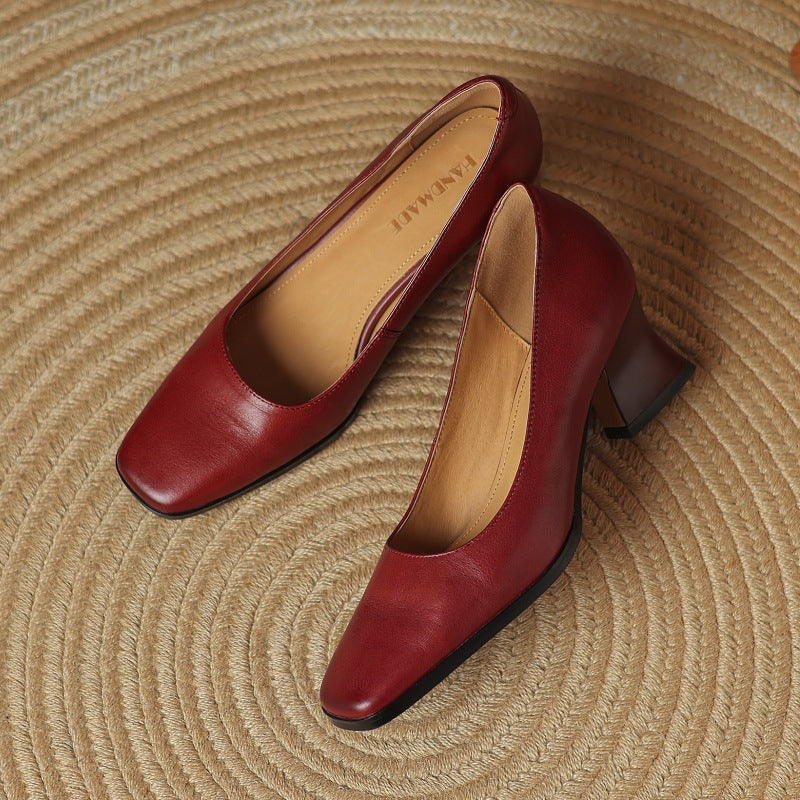 Elegant dam pumps i klassisk design i profil