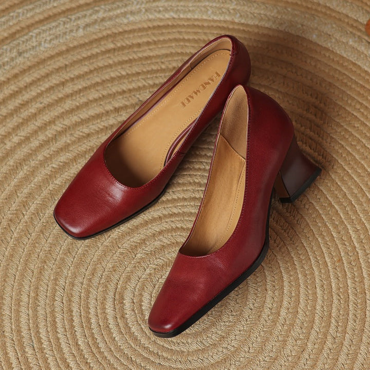 Elegant dam pumps i klassisk design i profil