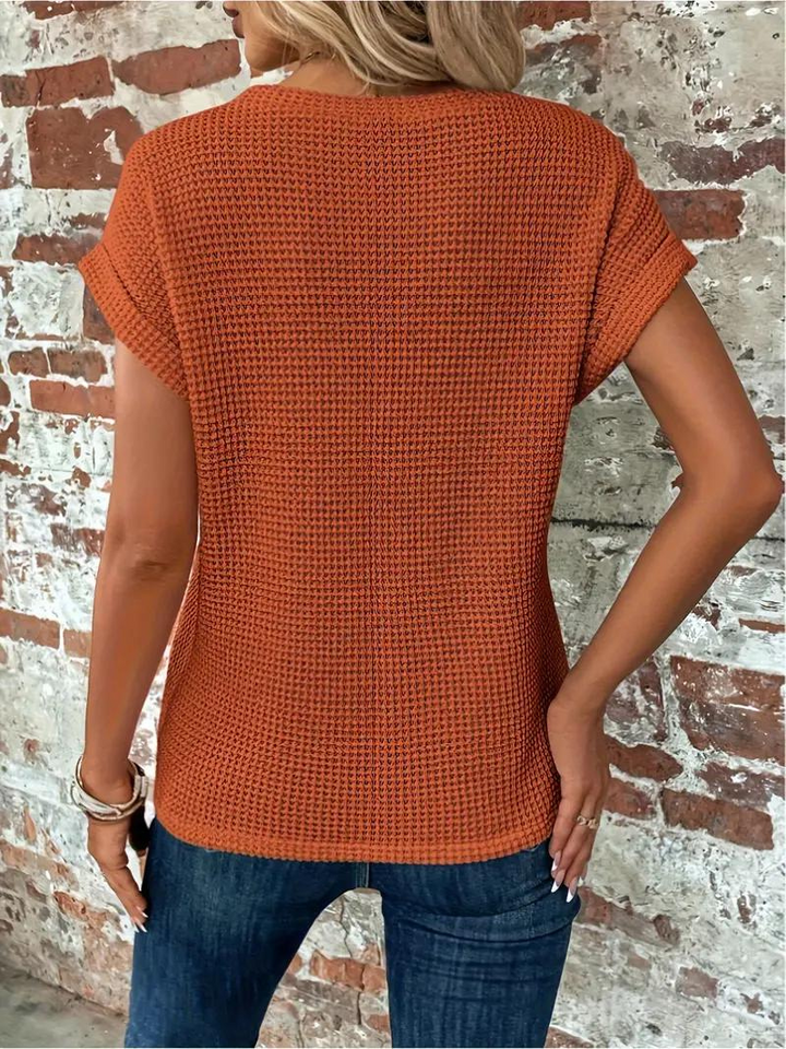 Enkel men elegant damtröja för en chic vardagslook