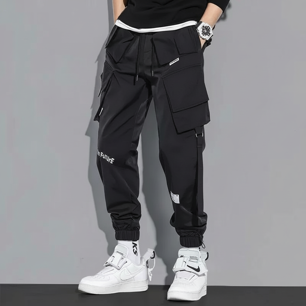Snygga cargobyxor för herrar i streetwear- och hiphop-stil med rymliga sidofickor