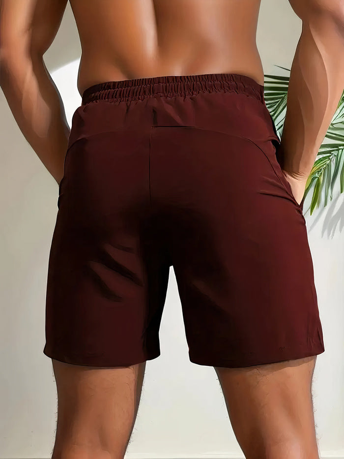 Baksida av ventilerande träningsshorts för herrar