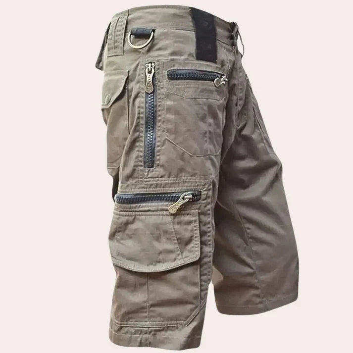 Khakifärgade cargoshorts för herr anpassade för utomhusbruk