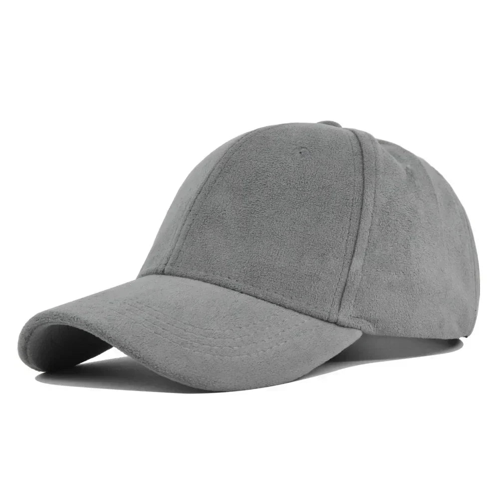 Moderna accessoarer: retro baseballkeps i neutral färgton