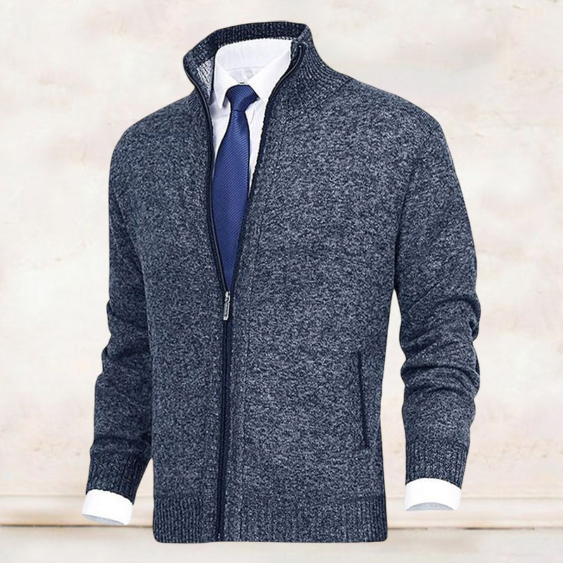 Klassisk passform på stickad herrcardigan för höst och vinter