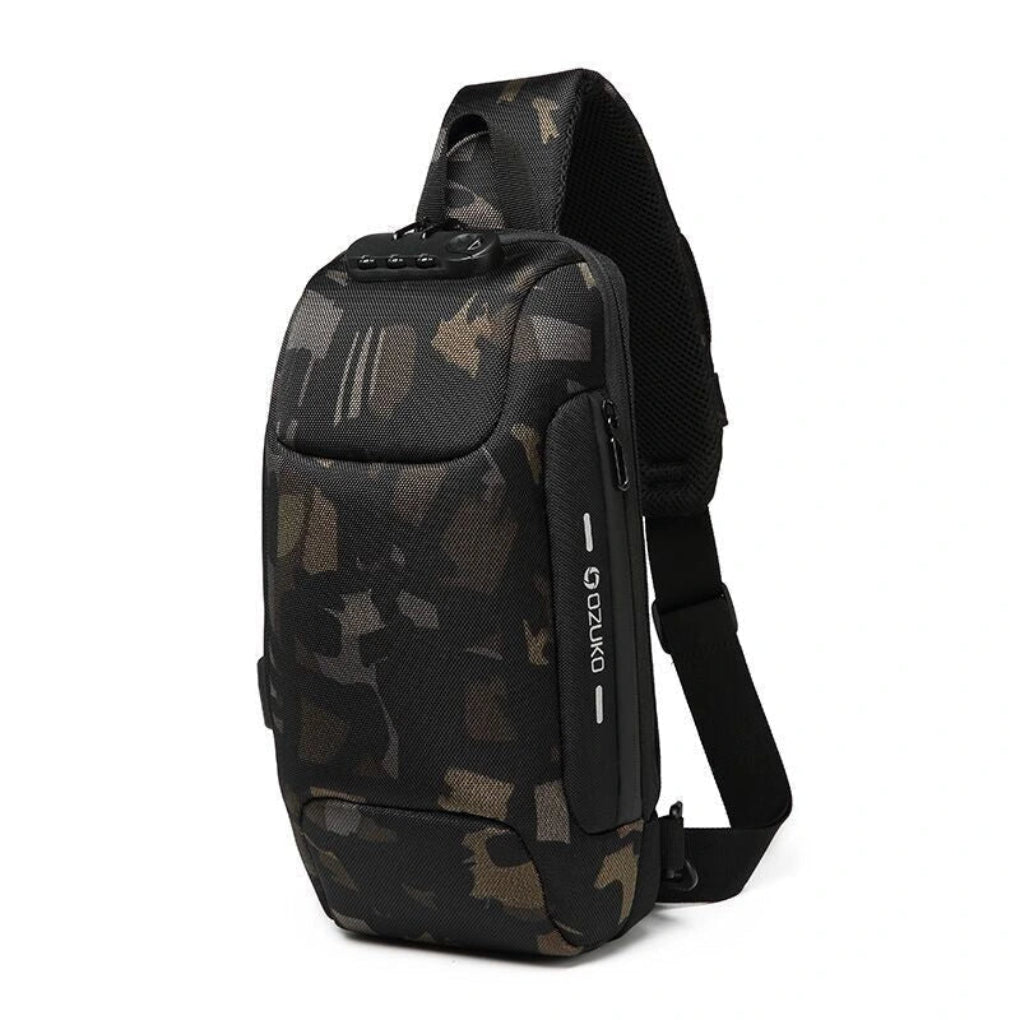 Stöldskyddad crossbody väska för herr i svart utförande, sedd bakifrån.