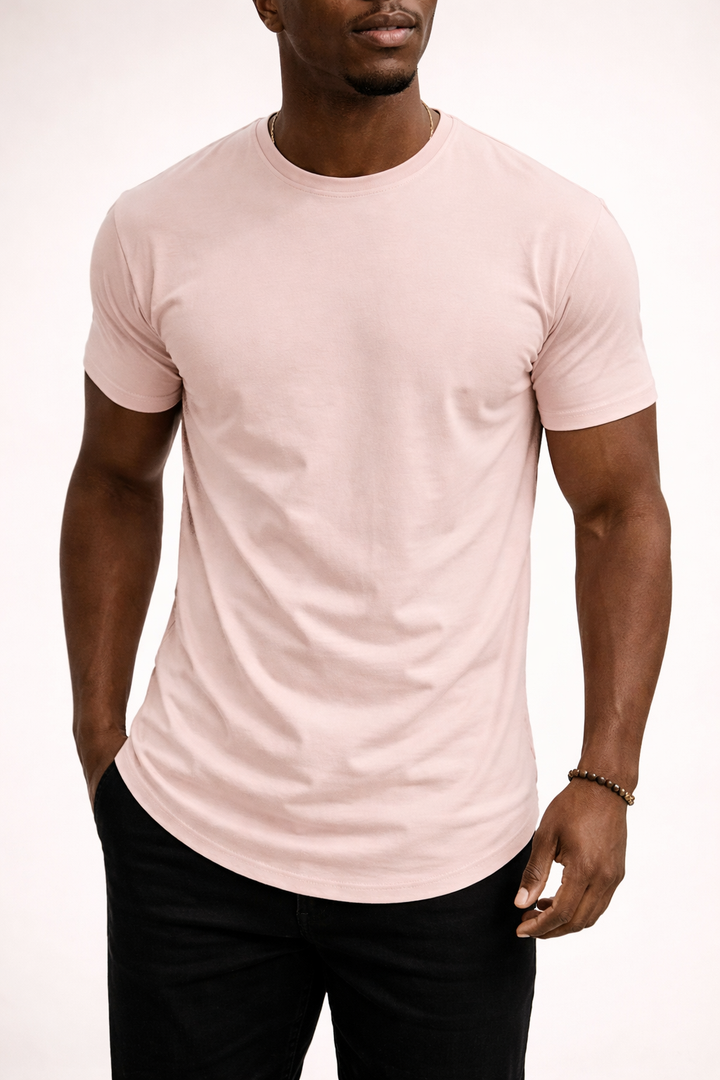 Slim-fit herrtshirt i klassisk stil, perfekt som basplagg för vardagen