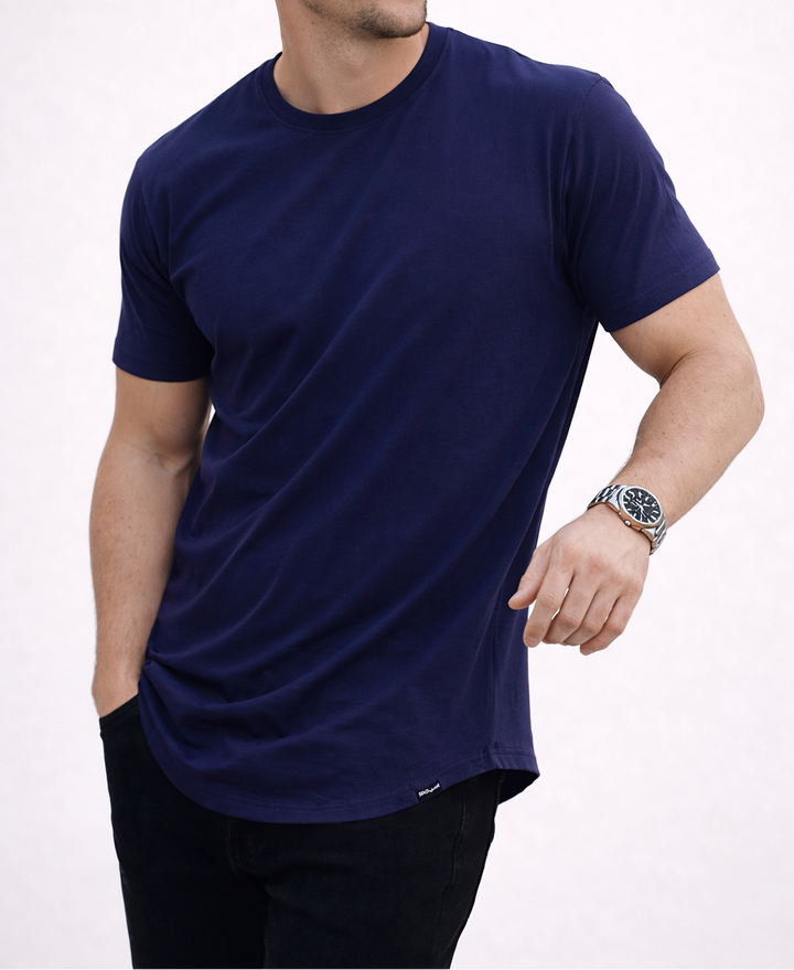 Svart essential t-shirt för män med kort ärm och modern passform