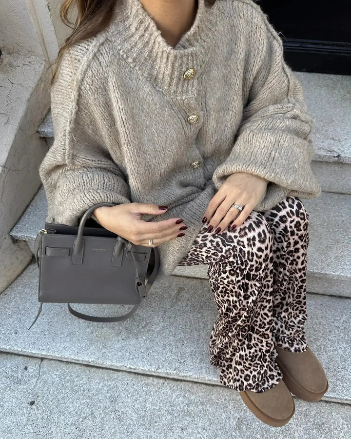 Trendig chunky cardigan med hög hals för kyliga dagar