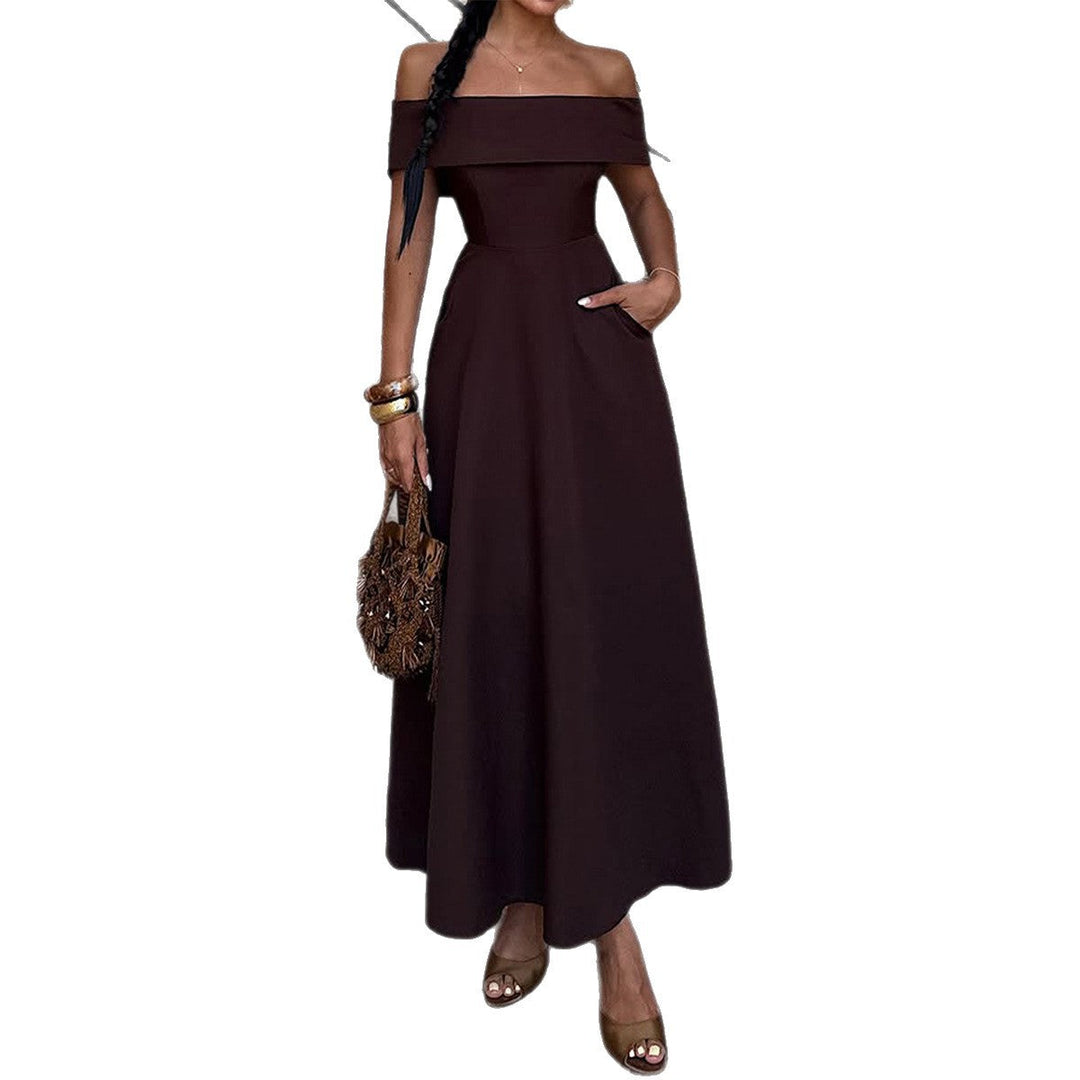 Elegant off-shoulder maxiklänning för dam i vacker design med praktiska fickor