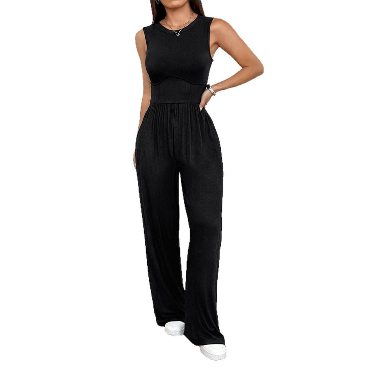 Svart elegant jumpsuit med vida ben och figursydd midja för fest och vardag
