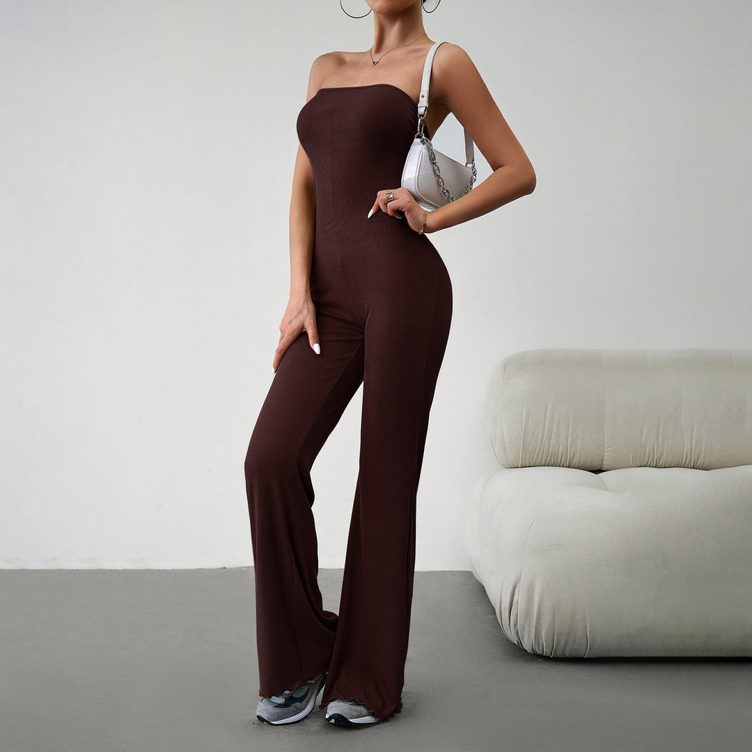 Elegant brun jumpsuit med vida ben och modern design
