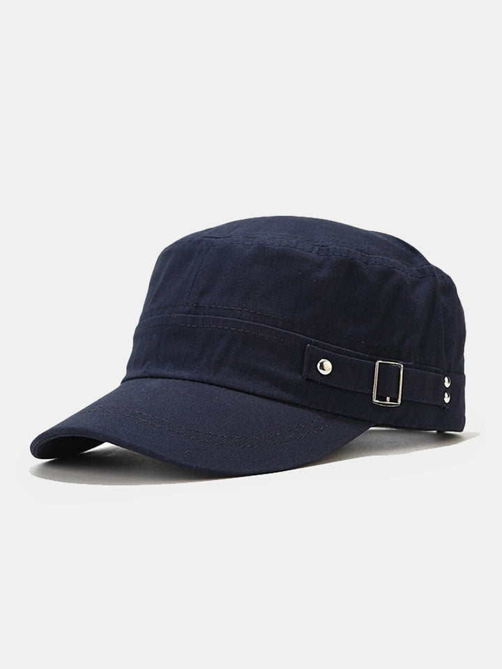 Marinblå militärinspirerad keps i streetwear-stil