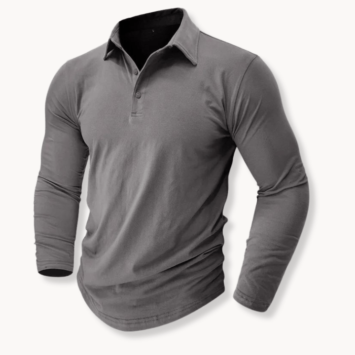 Snyggt fall på den långärmade polotröjan i slim fit-modell