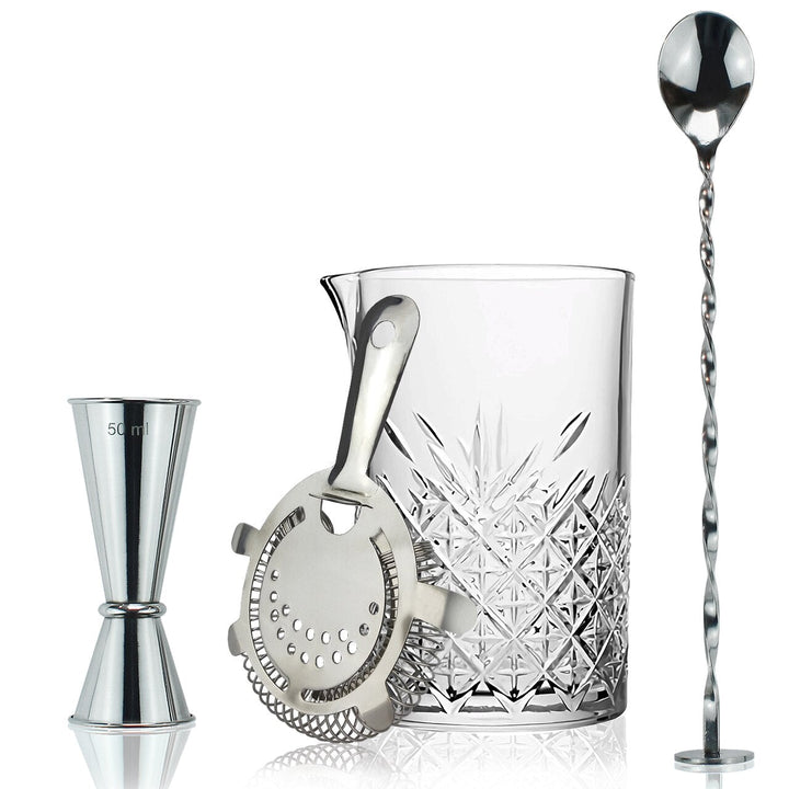 Komplett cocktailset med blandningsglas, jigger, barsked och strainer