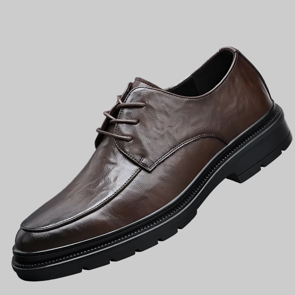 Bruna Oxfordskor i elegant design med högglansig finish