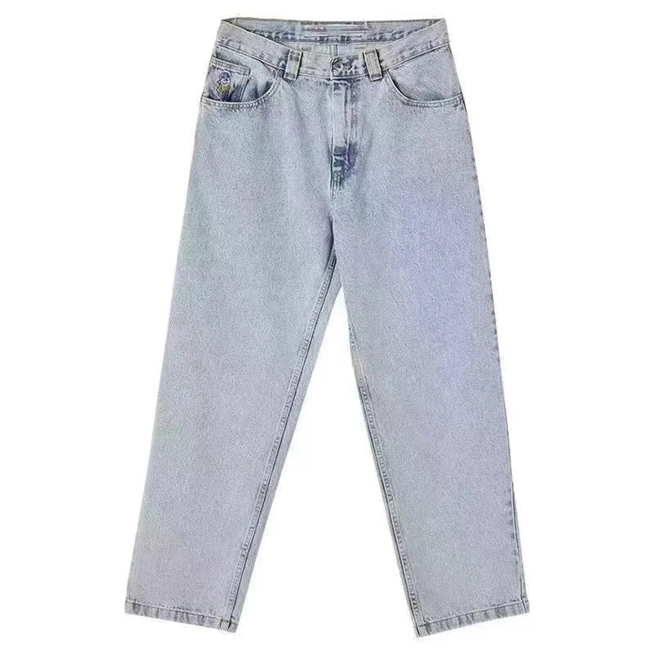 Etikett och invändig detalj på herrjeans i mjuk denimkvalitet