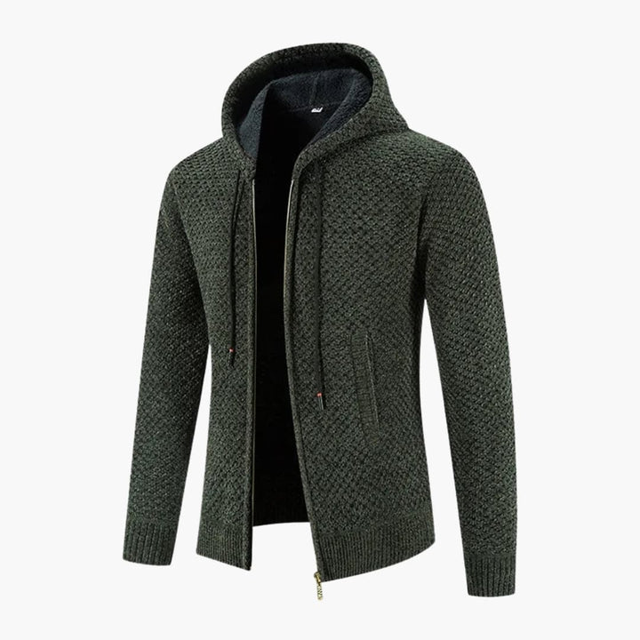 Närbild på mudd och ficka på bekväm och modern herrjacka med huva