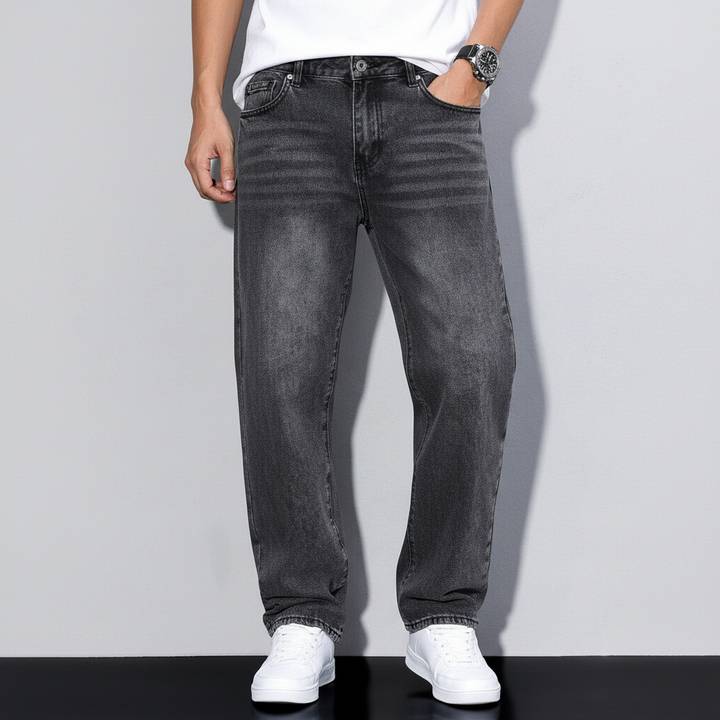 Herrjeans med rak passform och stilrena detaljer för vardagsbruk
