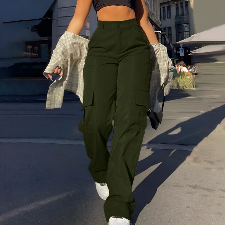 Dam cargobyxor med hög midja och praktiska benfickor för en trendig streetwear-stil