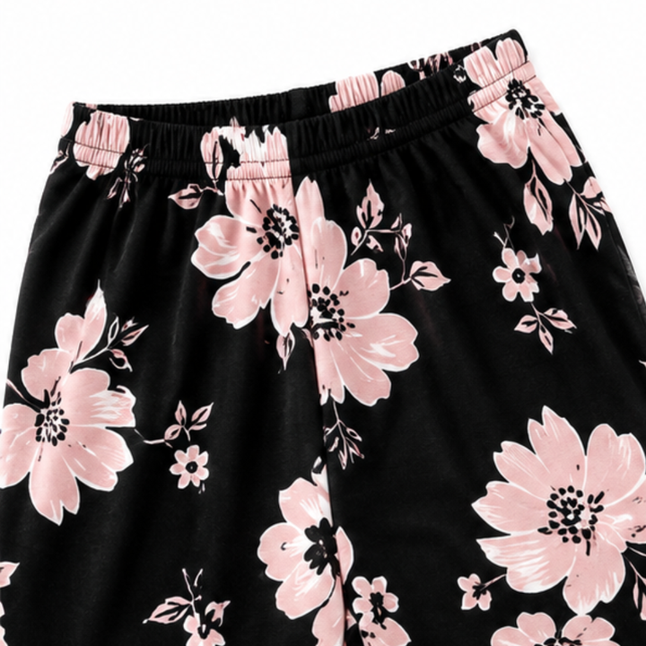 Bekvämt damset med vida byxor och stilren långärmad top för en avslappnad look