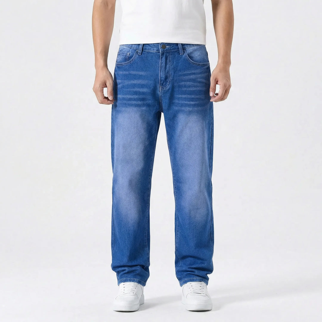 Helhetsbild av stilrena raka byxor i herrmode för alla tillfällen