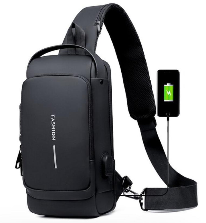 Svart stilren ryggsäck med säkerhetsfunktioner och praktisk USB-port