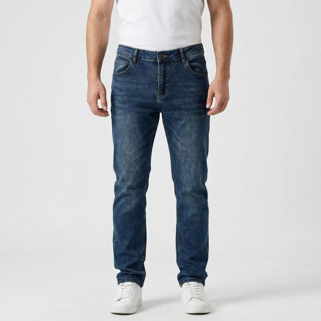Slim fit herrjeans i klassisk design med stonewash-finish och smal passform för herrar