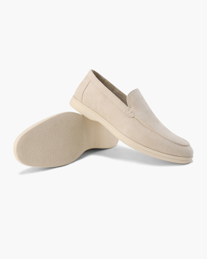 Mångsidiga slip-on skor för herrar i elegant utförande