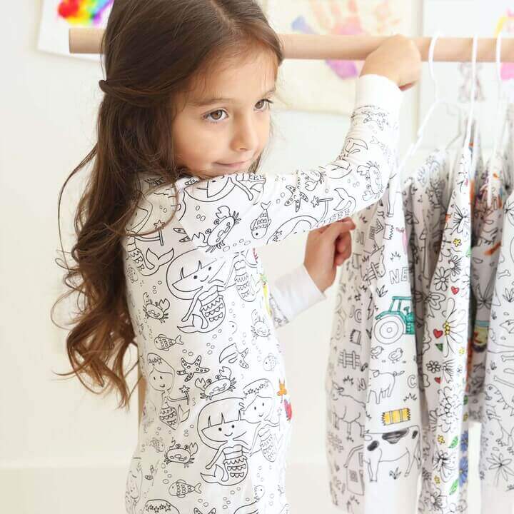FÄRG MIG PYJAMAS Tvådelat set + 🎨 24st tygmarkörer pennor set