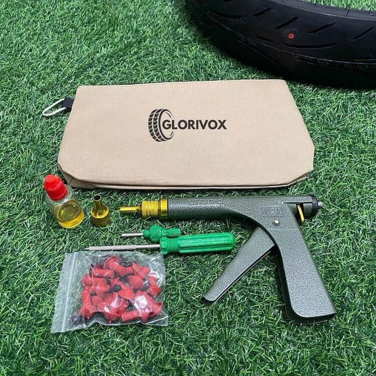 TireFix Pro 2.0 punkteringskit för slanglösa däck med verktyg och lagningsremsor i kompakt förpackning