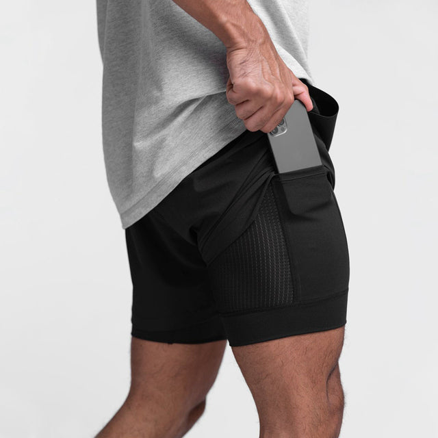 Moderna sportshorts med resår i midjan för optimal passform