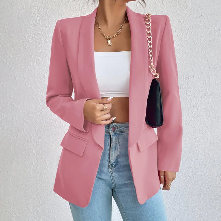 Elegant rosa kavaj med slag och knäppning