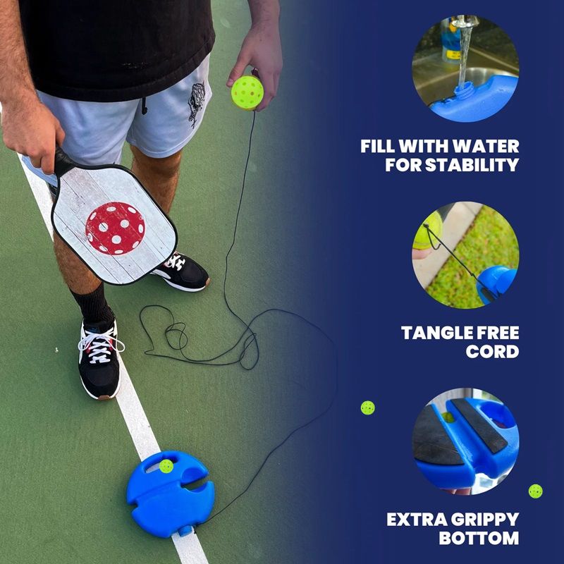 Närbild på den svarta gummibasen för pickleball soloträning med halkfri undersida