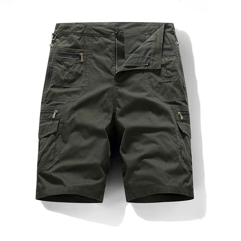 Alessandro cargoshorts i militärgrönt utförande framifrån