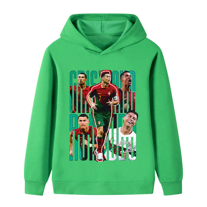 Närområdesbild på huva och dragsko på fotbollströja för barn