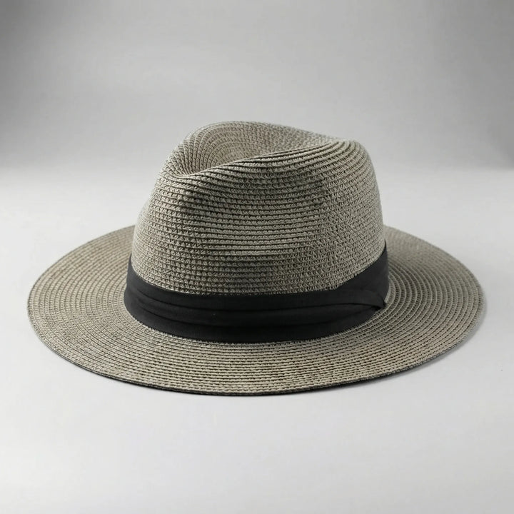 Trendig strandhatt och herraccessoar för en elegant look
