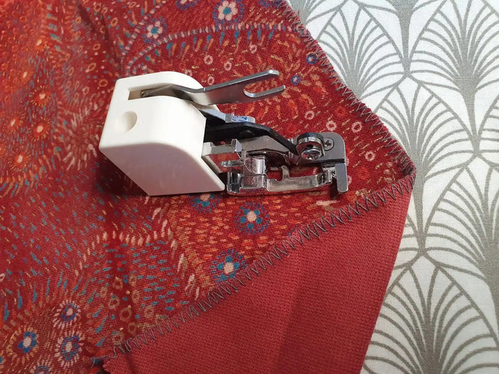 Tryckfot för overlock