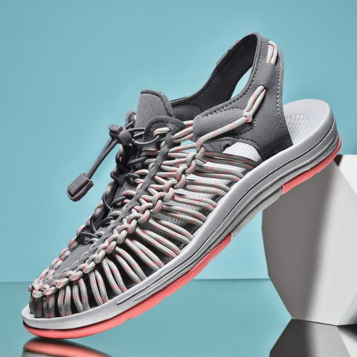 Dam Comfort Stride Slip On Sneakers i grå rosa färg med vävd design