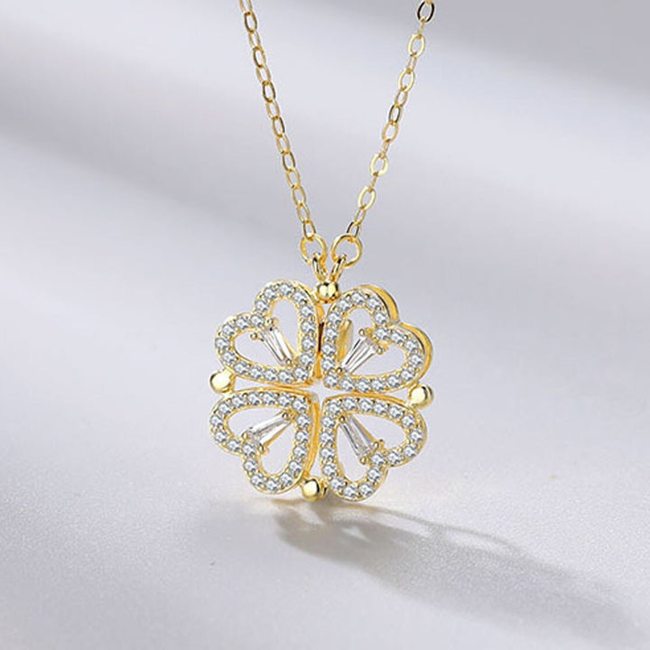 Lucky Heart Halsband i guld med fyrklöverdesign