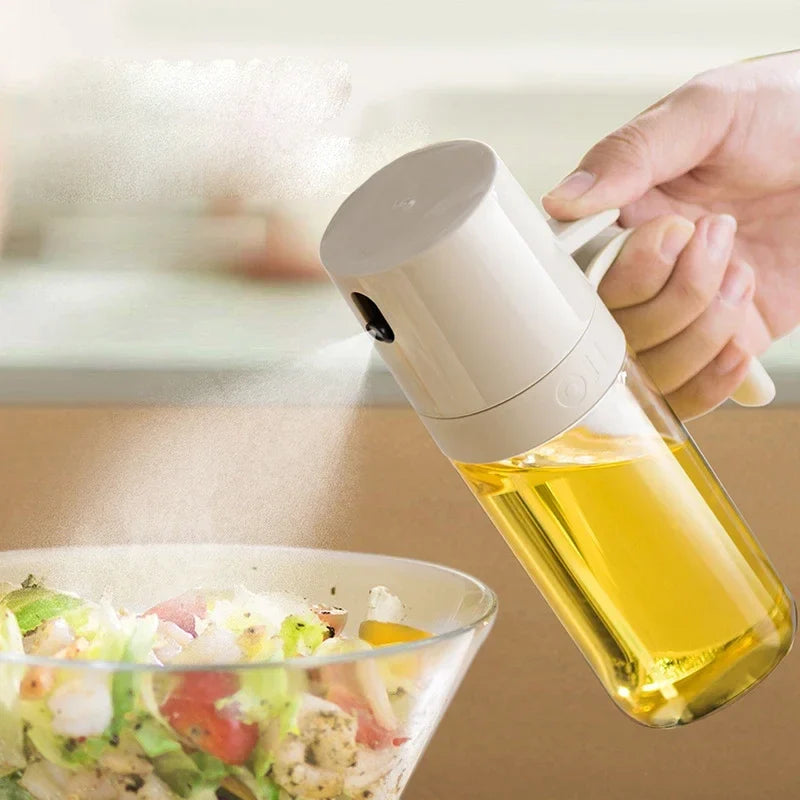 Vit modell av Gourmet Mist oljesprayflaska som används vid matlagning