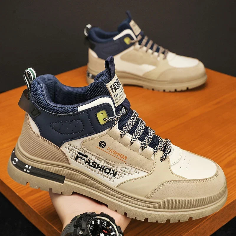 Hälparti på bruna herr sneakers för skön komfort