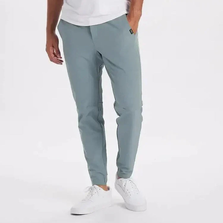 Grå slim fit byxor för herrar med raka ben och stilren design