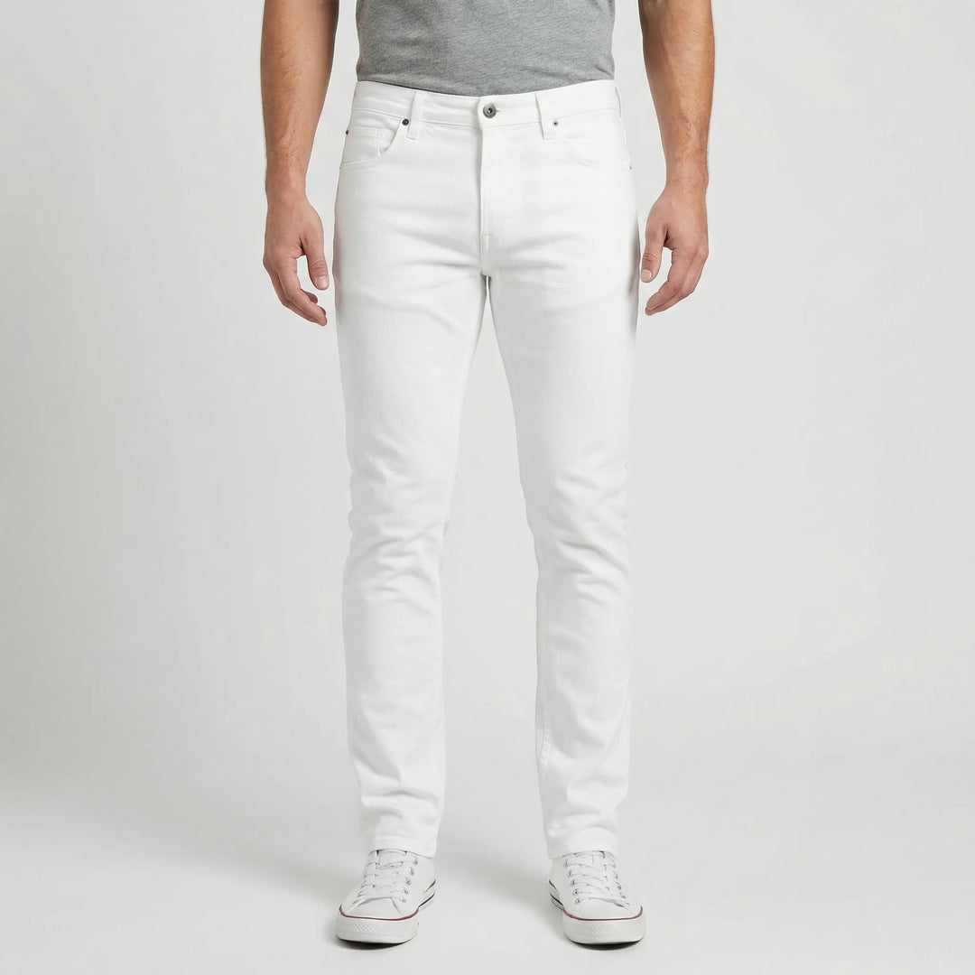 Slim fit herrejeans i modell Collin med klassisk femficksdesign och snygg passform för vardagsbruk
