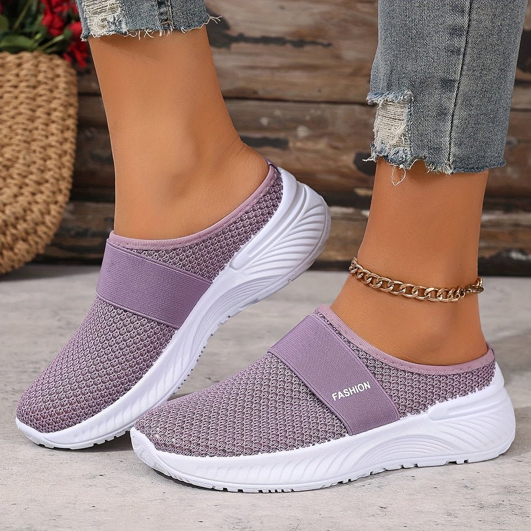 Lätta och luftiga dam sneakers i modernt snitt