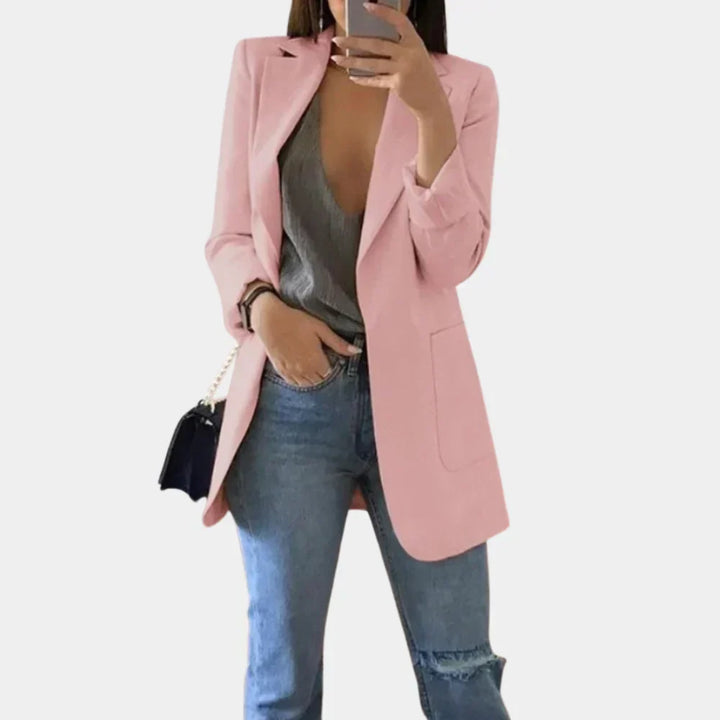 Rosa lång slim fit blazer för kvinnor visad framifrån