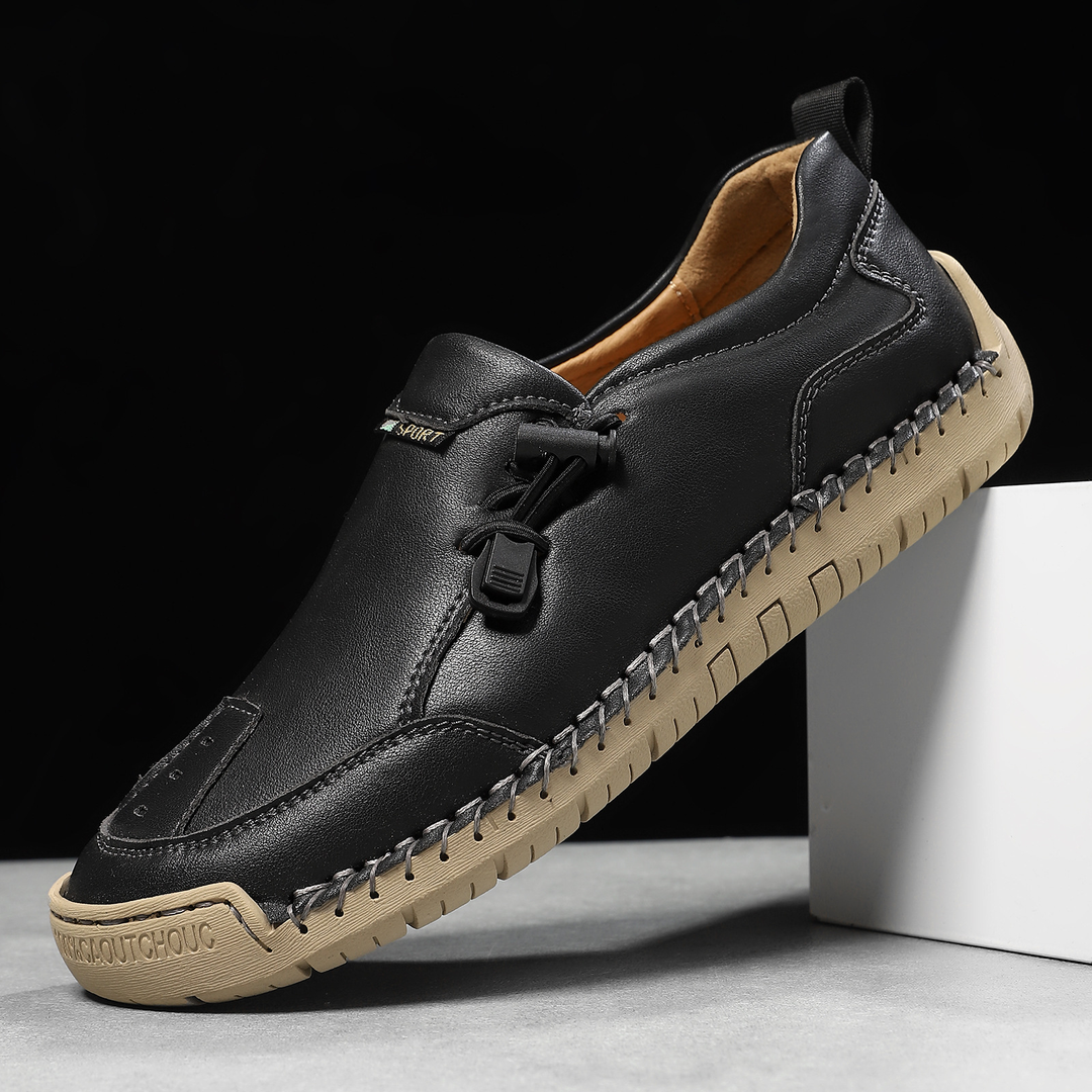 Beige damloafers i klassisk design för bekväm vardag