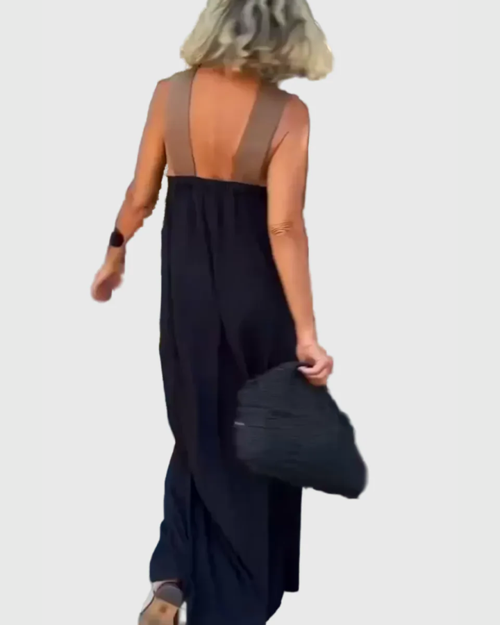 Damklänning Lana visad bakifrån med elegant fall