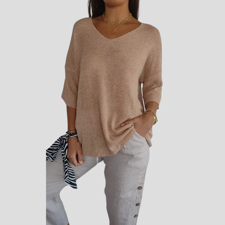 Beige stickad damtopp med ledig passform