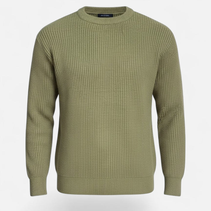 Grön tjockstickad herrtröja i minimalistisk design